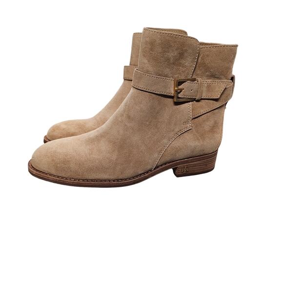 NWOB Tory Burch Brooke Ankle Bootie In Light Suede Ladies size 7.5